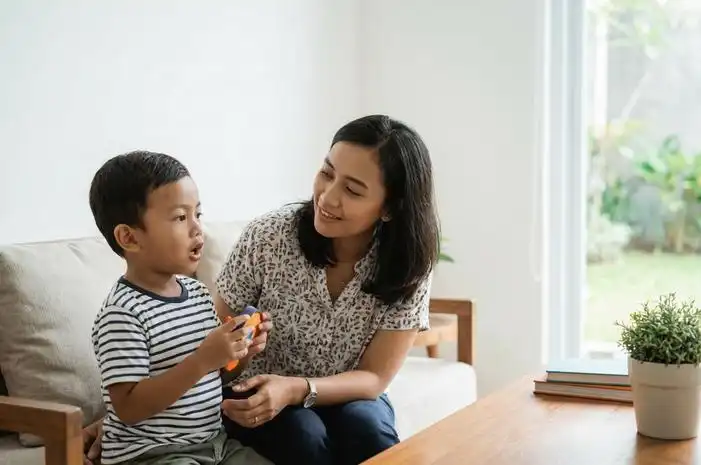 Alasan Anak Suka Mengulang Pertanyaan yang Sama, Ternyata Ada Penyebabnya