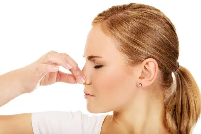 Drama Hidung Meler: Kenapa Kita Gampang Banget Ketularan Pilek?
