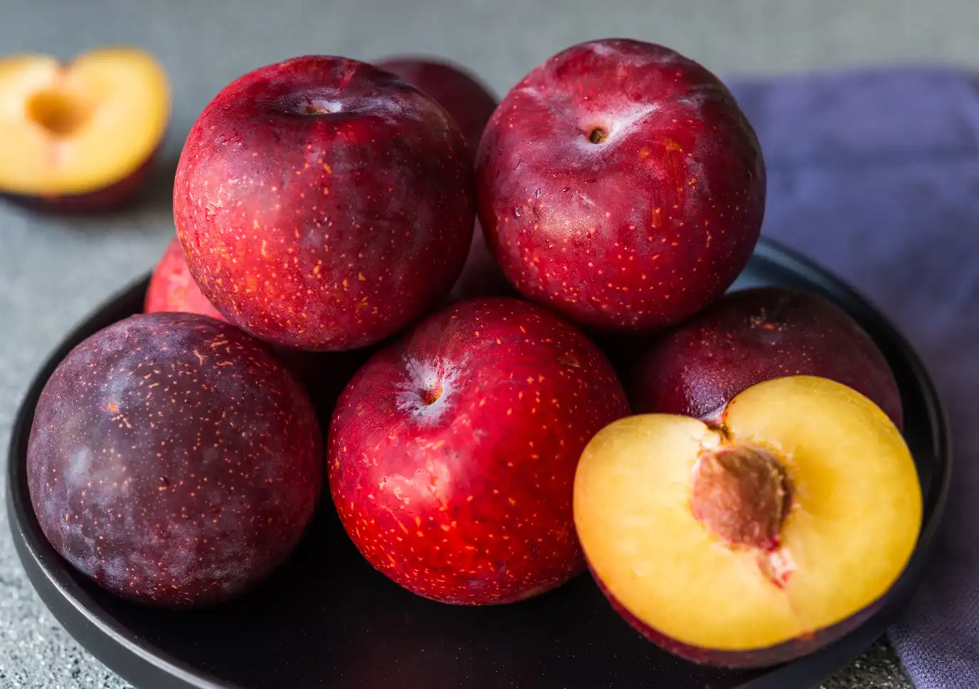 Manfaat Buah Plum