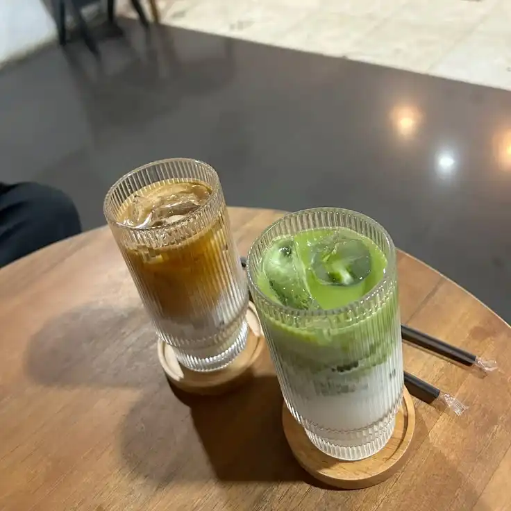 Matcha vs Kopi, Mana yang Lebih Cocok untuk Memulai Hari?