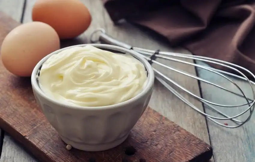 Bukan Sekadar Saus Putih, Ini Bahan Utama Pembuat Mayones