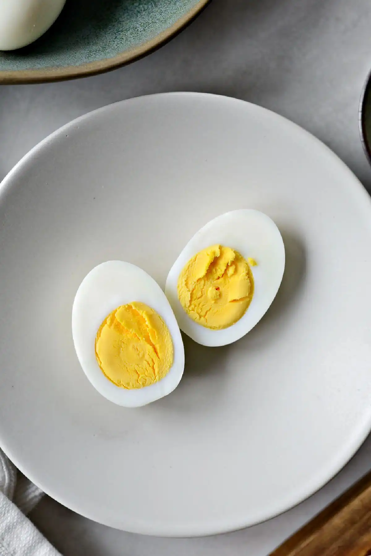 Telur Direbus Lalu Disimpan, Berapa Lama Masih Aman Dimakan?