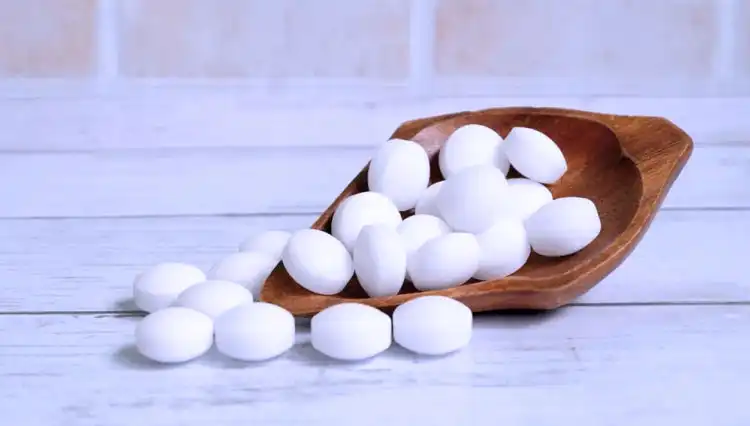 Jangan Biarkan Bau Apek Merusak Kencanmu, Lakukan Cara Ini!