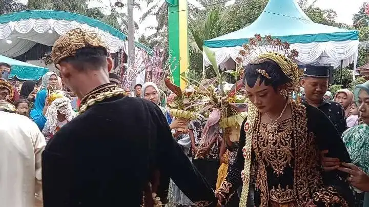 Mengapa Setiap Daerah Memiliki Gaya Pernikahan yang Berbeda? Mengenal Tradisi Pernikahan di Indonesia
