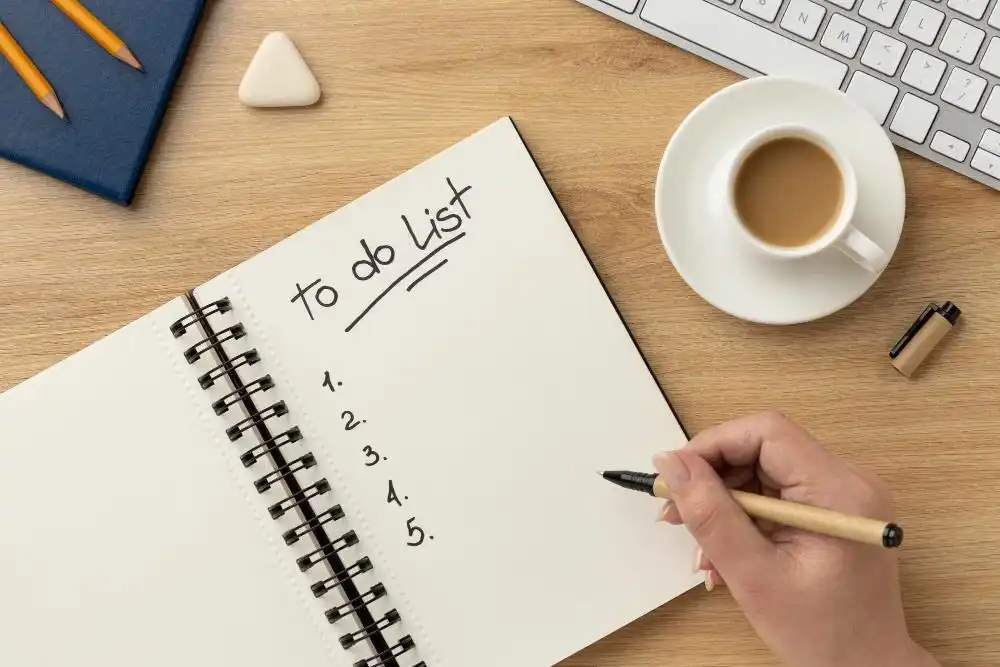 Mengapa Menulis To-Do List Bisa Membantu Produktivitas? Ini Manfaat dan Cara Membuatnya