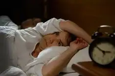 Galau Menjelang Tidur, Ini Kebiasaan yang Bisa Membuat Pikiran Semakin Aktif