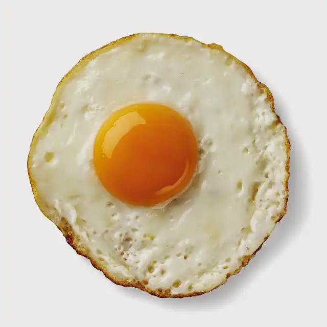 Kenapa Telur Goreng Bisa Punya Pinggiran Renyah dan Bagian Tengah Lembut? Ternyata Ini Rahasianya
