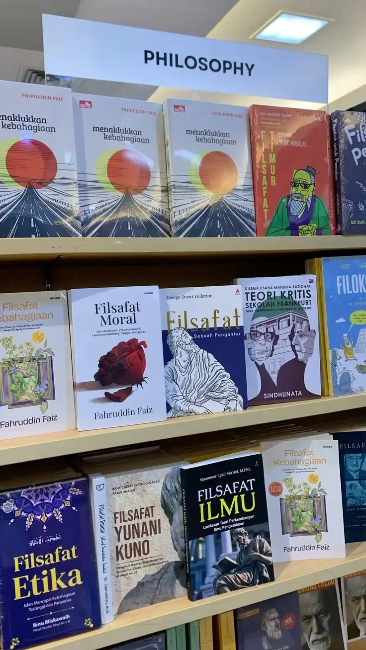 Alasan Bau Buku Baru Terasa Menenangkan dan Membuat Ketagihan
