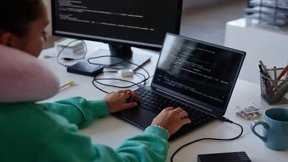 Kenapa Laptop Sering Hang? Ini 6 Penyebab yang Jarang Disadari