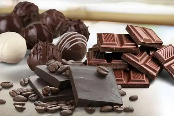Bolehkah Ibu Menyusui Makan Cokelat? Ini Fakta soal Kafein dan ASI