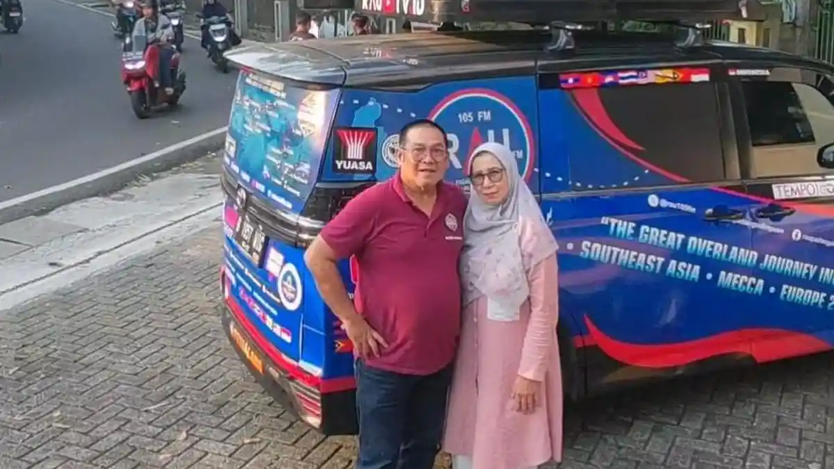 Pasangan Lansia Asal Padangsidimpuan Siap Tempuh Perjalanan Campervan ke Mekah dan Eropa
