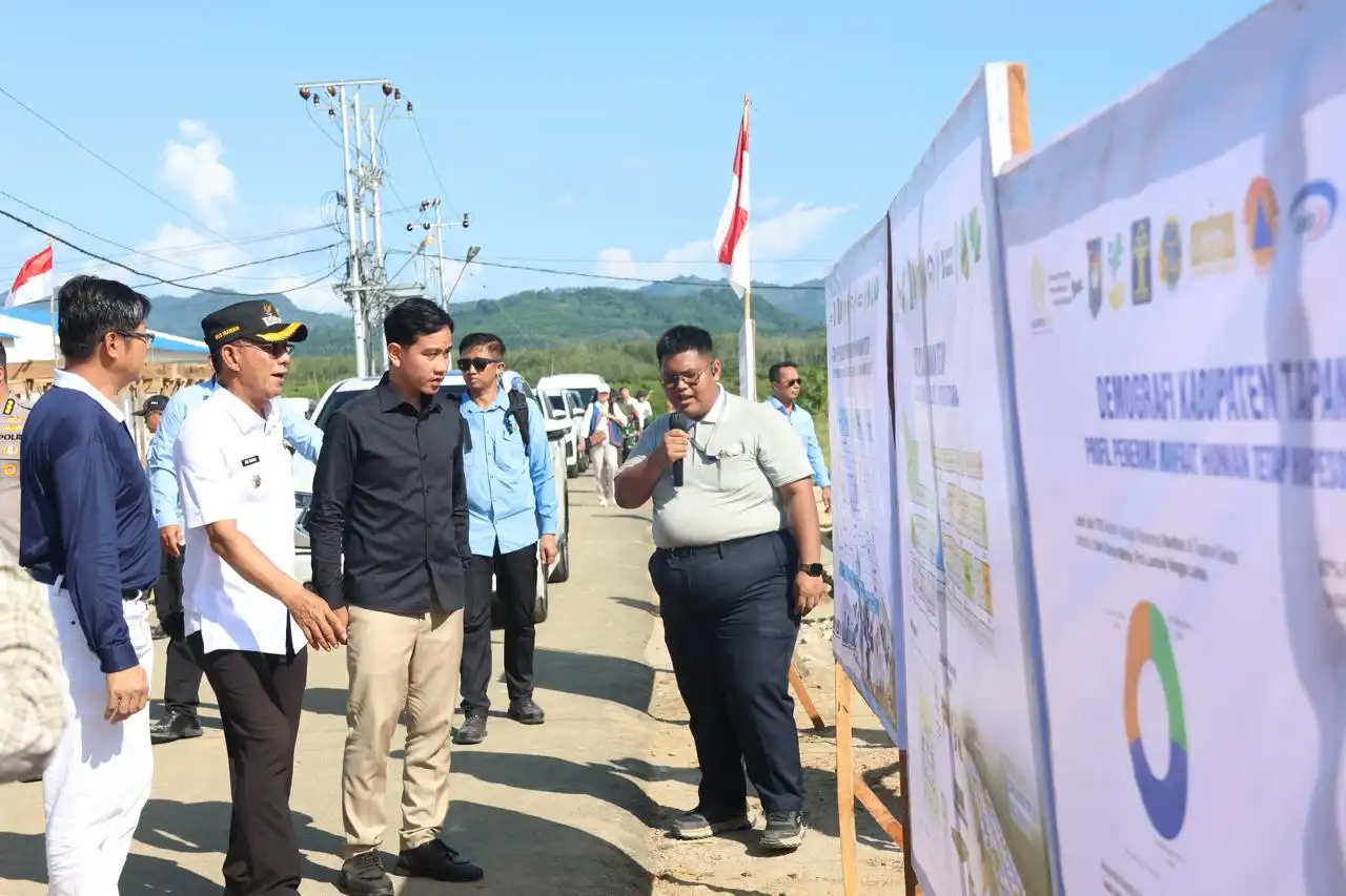 Wapres Gibran Tinjau Huntap dan Progres Pemulihan Pascabencana di Batangtoru, Bupati Tapsel Paparkan Sejumlah Perkembangan