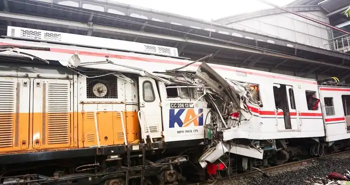 Tragedi Tabrakan KA Argo Bromo Anggrek vs KRL di Bekasi: Kronologi, Korban, dan Dugaan Penyebab