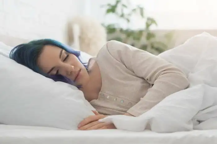 Susah Tidur? 5 Kebiasaan Sederhana Ini Bisa Bantu Kamu Tidur Lebih Nyenyak
