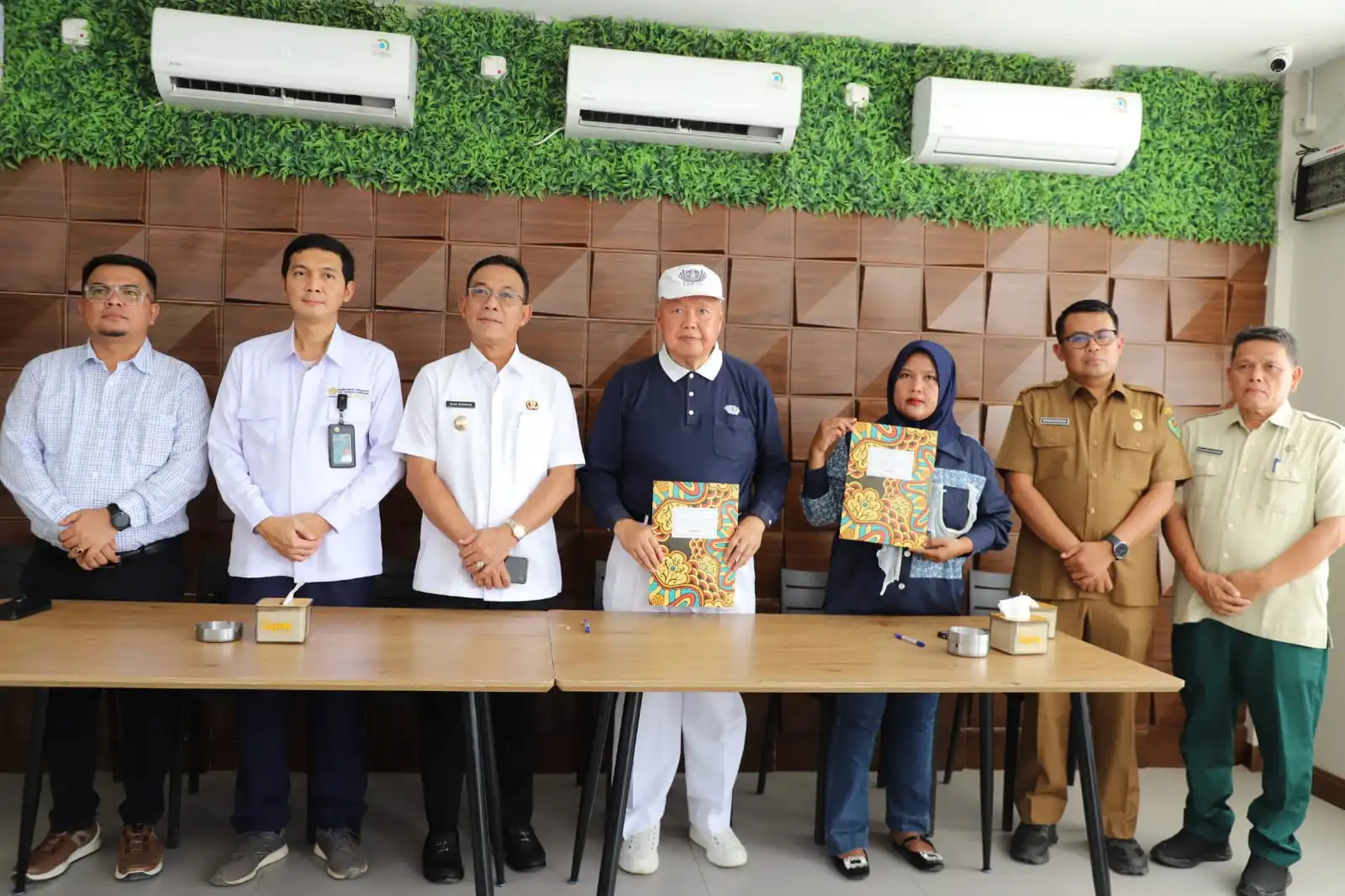 Bupati Tapanuli Selatan Saksikan Penandatanganan Perjanjian Kontrak untuk Pembangunan Hunian Tetap Tahap II oleh Yayasan Buddha Tzu Chi