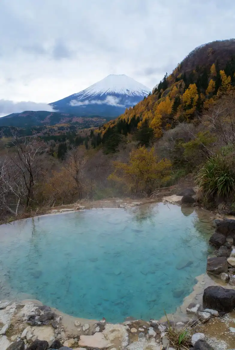 Pemandian Air Panas Alami: Fenomena Sains Yang Menjadi Sumber Kesehatan