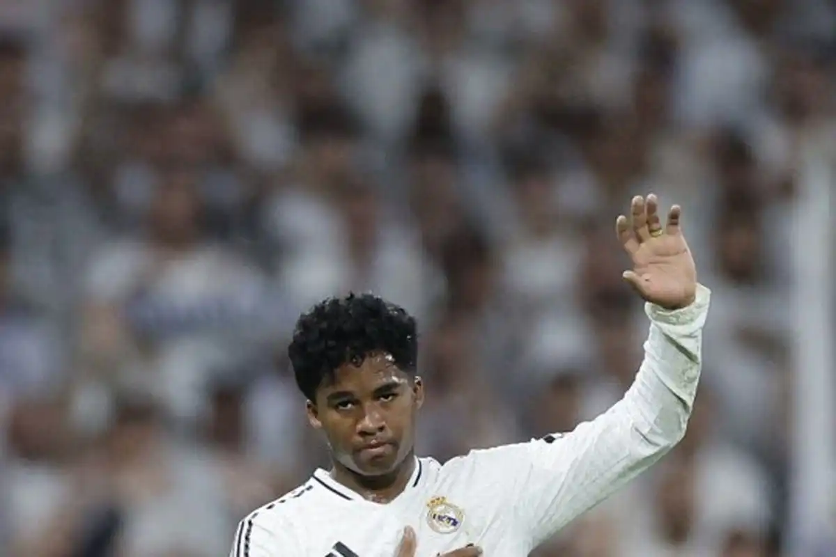 Real Madrid Siap Sambut Kembali Endrick, Singkirkan Bintang Muda  Sumber: https://bola.kompas.com/read/2026/04/14/21320618/real-madrid-siap-sambut-kembali-endrick-singkirkan-bintang-muda.   Membership: https://kmp.im/plus6 Download aplikasi: https://kmp.im/app6