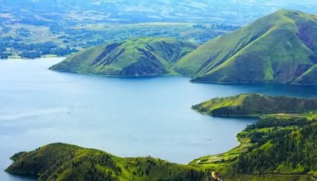 Sejarah Danau Toba: Dari Letusan Dahsyat hingga Menjadi Ikon Wisata Dunia
