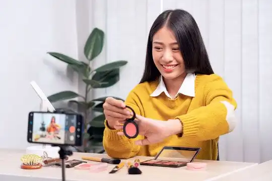 Pergeseran Cita-Cita Mengapa Konten Kreator Begitu Populer