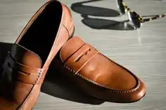 Dari Kulit Hewan Menjadi Sepatu, Bagaimana Kulit Diolah agar Tahan Lama?