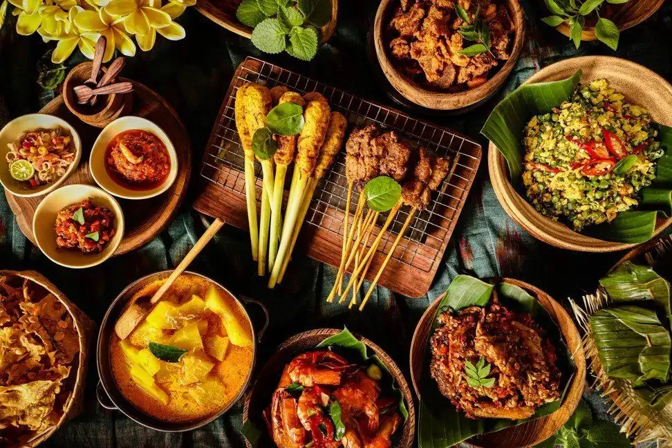 Makanan Khas Indonesia yang Mendunia: Cita Rasa Nusantara yang Mendapat Pengakuan Global