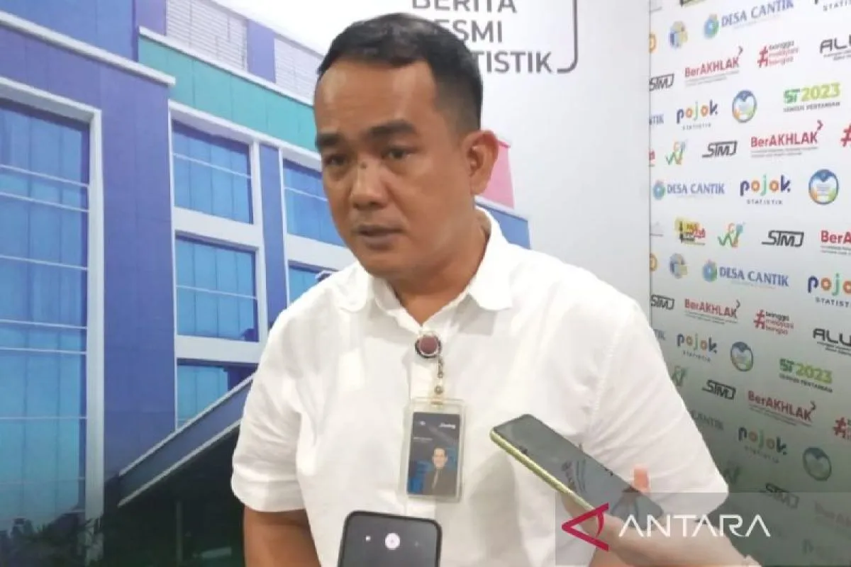 Bulog Sumut Salurkan 5.126 Ton Beras untuk Warga Terdampak Bencana Alam