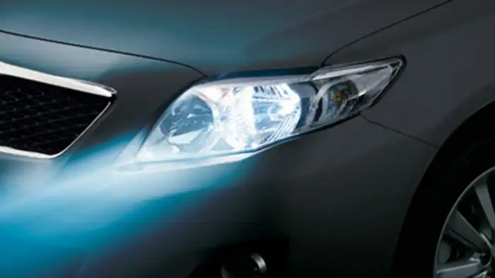 Perbedaan Lampu Jauh dan Lampu Dekat, Kapan Digunakan?