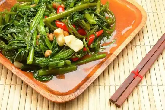 Benarkah Kangkung Bisa Membuat Seseorang Mengantuk setelah Makan? Ini Penjelasannya