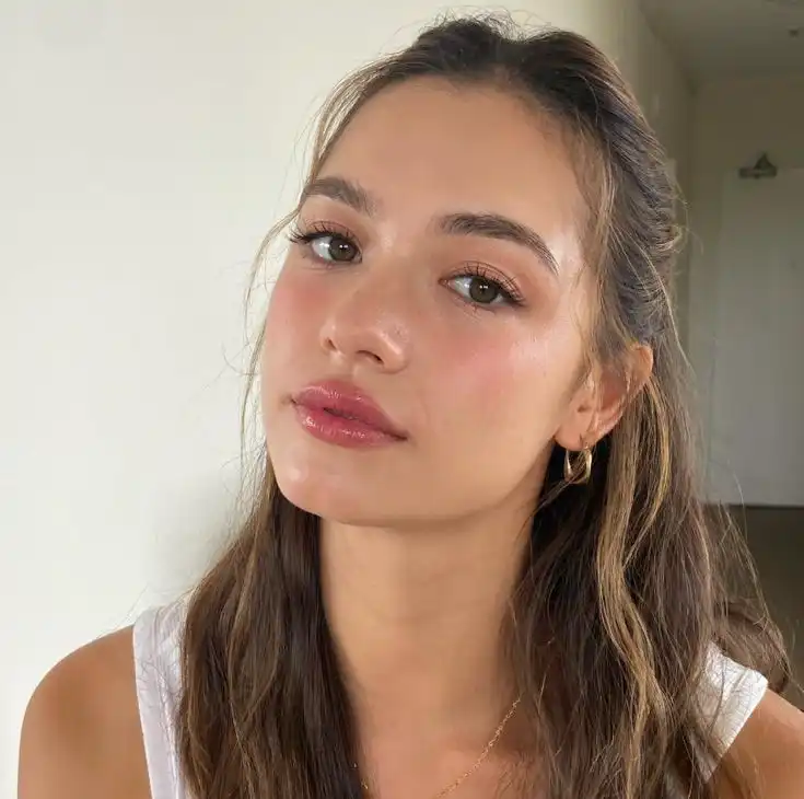 Tips Makeup Natural: Cara Mudah Tampil Cantik Alami Setiap Hari