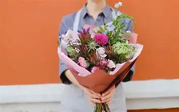 Mengapa Bunga Sering Menjadi Hadiah untuk Orang yang Kita Sayangi? Ini Maknanya