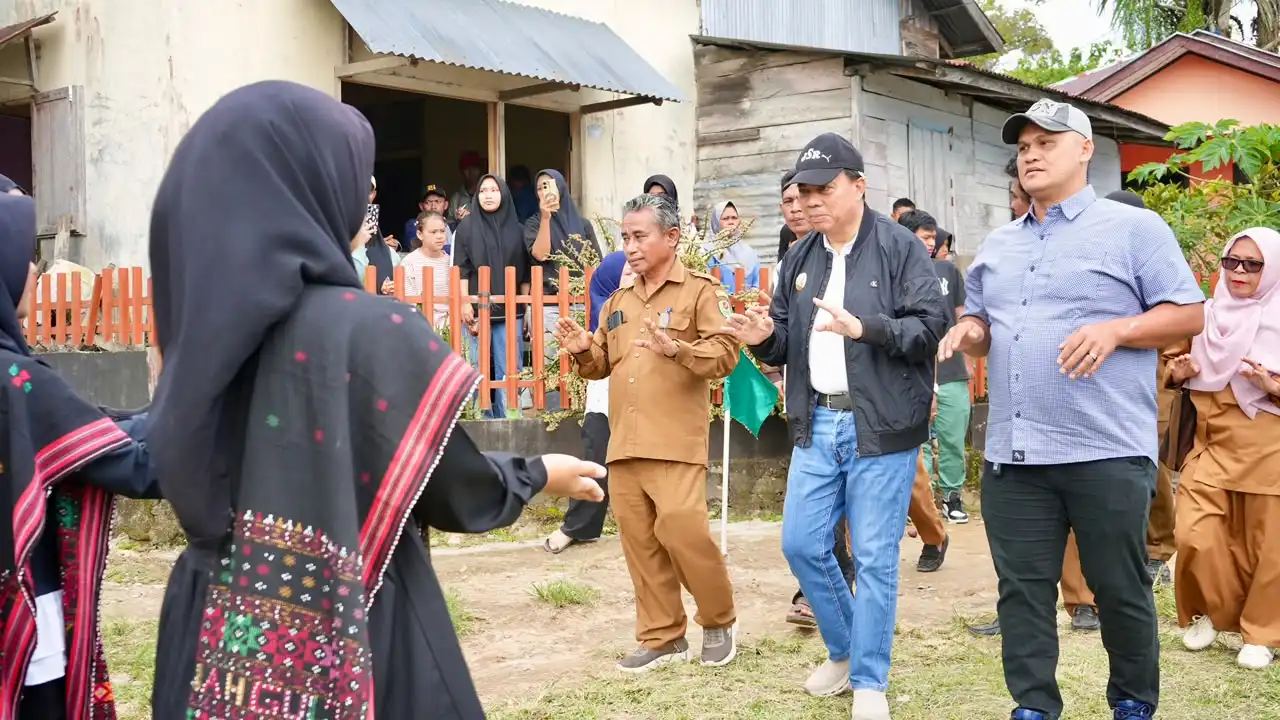 Wabup Tapsel Buka Poss Cup III Legend U-35, Tekankan Sportivitas dan Persaudaraan
