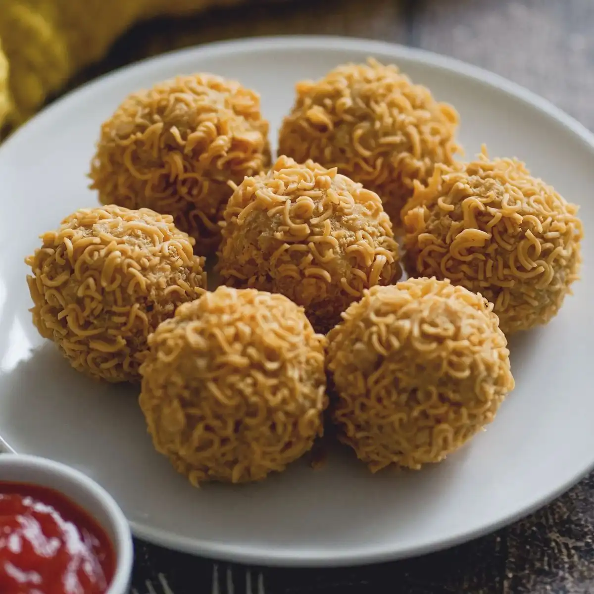 Resep Bola-Bola Mie Isi Keju Lumer, Camilan Krispi yang Mudah Dibuat di Rumah