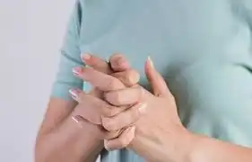 Hobi Kretek Jari Saat Stres? Ini Dampaknya Bagi Kesehatan