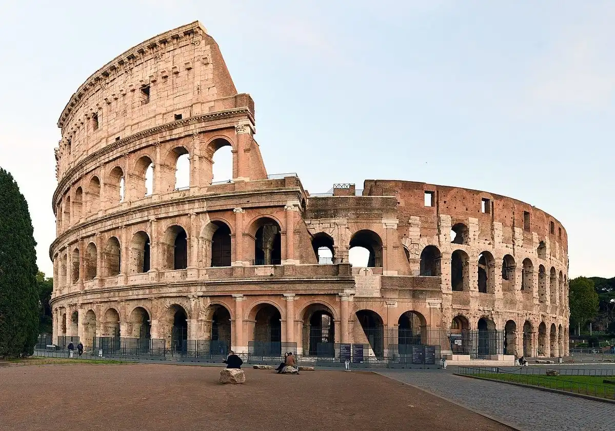 Menelusuri Sejarah Berdarah di Balik Megahnya Colosseum Roma