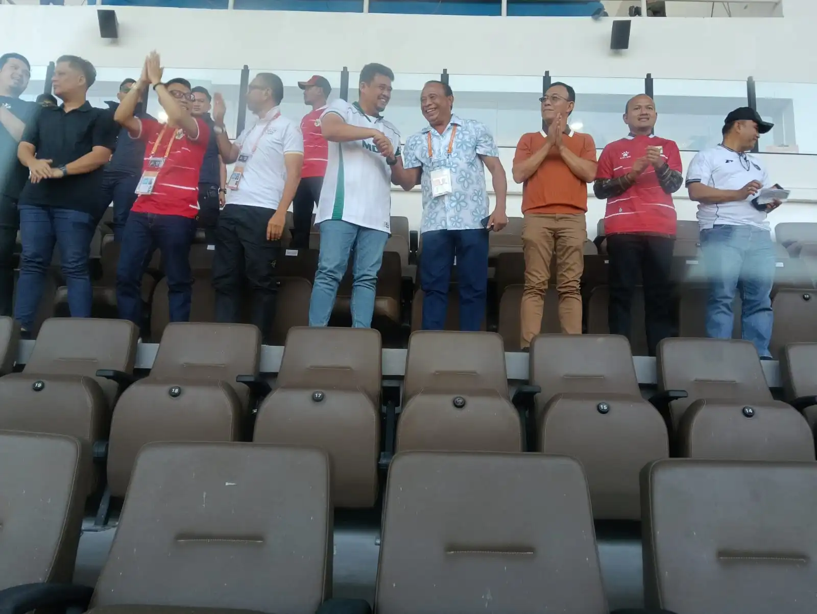 Dukung Garuda Muda, Bupati Tapsel Gus Irawan Saksikan Langsung Indonesia Raih Juara III Piala AFF U-19 2026 di Deli Serdang