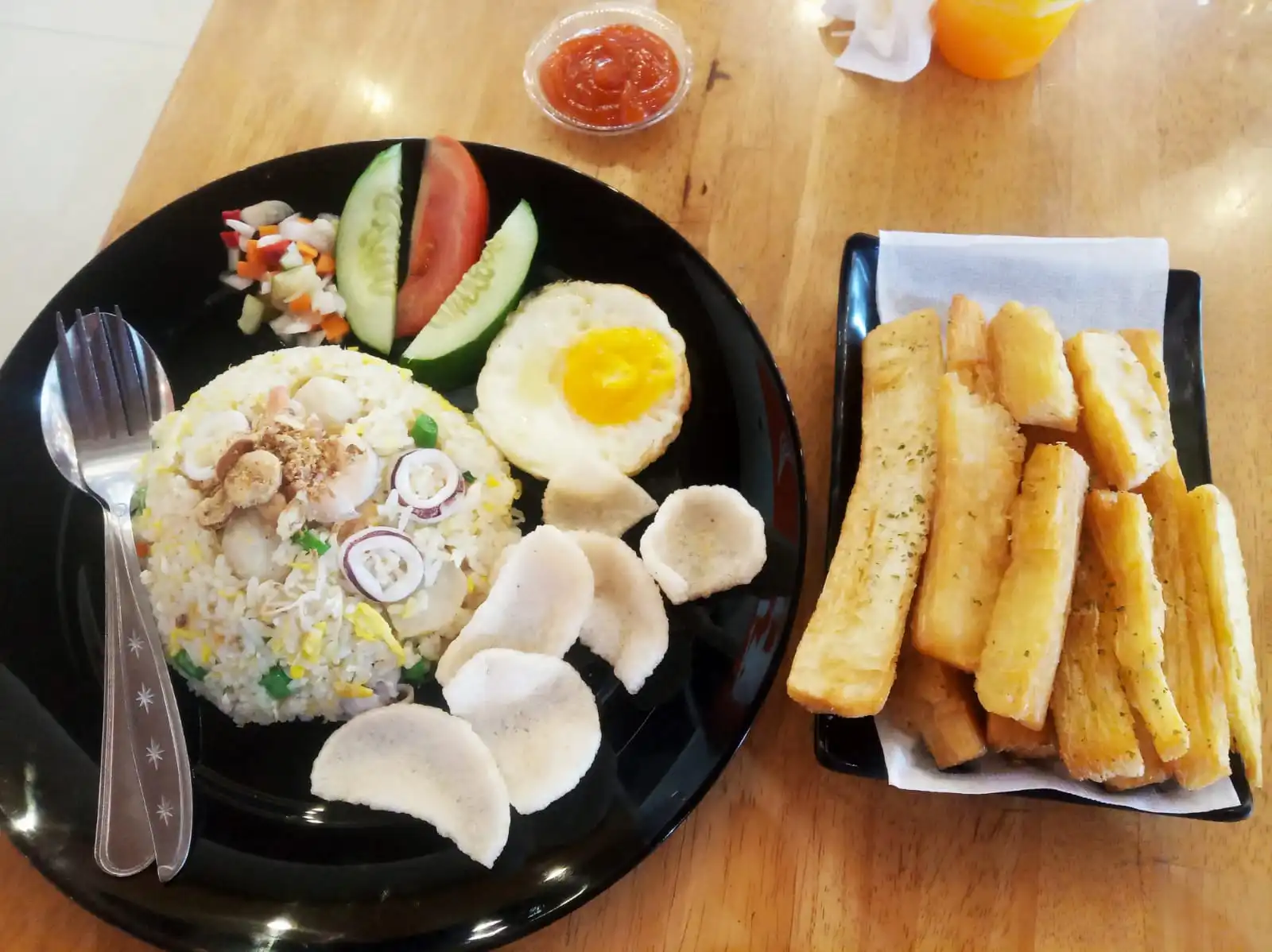Misteri Rasa Gurih: Kenapa Semua Makanan Enak Selalu Ada MSG? Ini Rahasia "Umami" yang Bikin Nagih