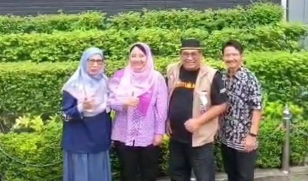 Pasangan Kakek-Nenek Keliling Dunia Asal Aceh Sempat Tertahan di Malaysia karena Administrasi Carnet