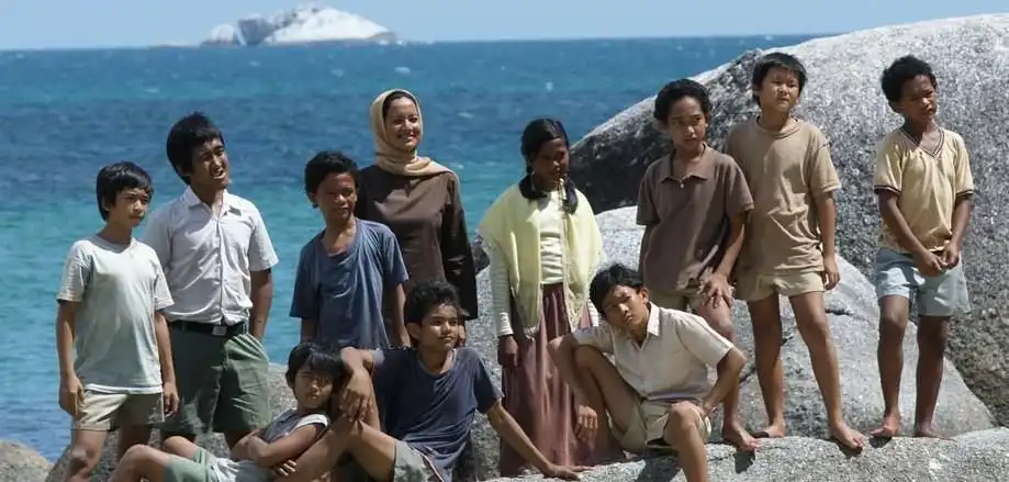 Stop Scrolling TikTok! Film Ini Ampuh Recharge Jiwa Kamu