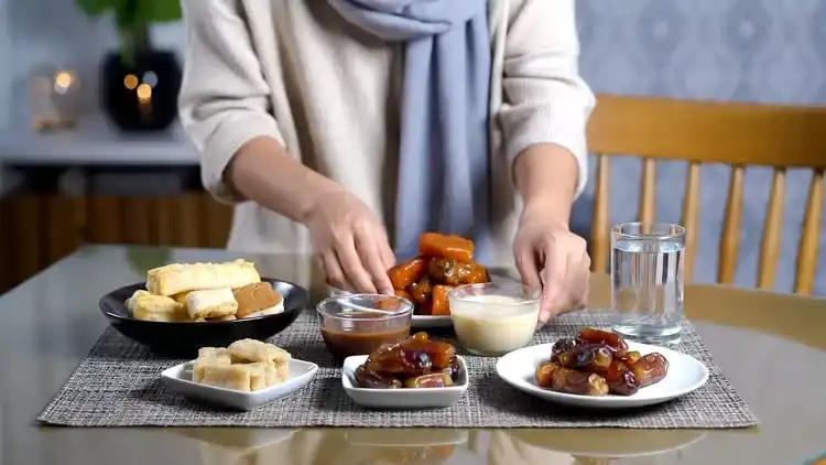 Menu Buka Puasa Ternyata Berpengaruh pada Kesehatan Kulit, Dosen IPB Bagikan Tips Agar Tetap Lembap Selama Ramadan