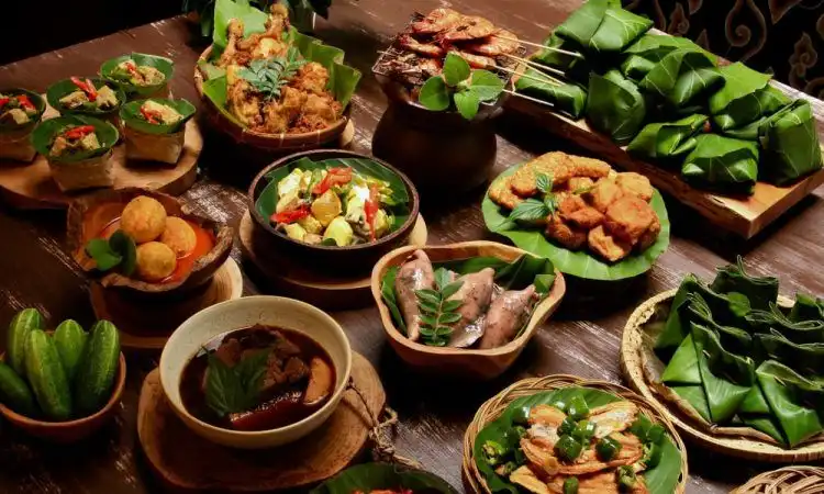 10 Makanan Tradisional Indonesia yang Mulai Langka, Padahal Kaya Rasa dan Penuh Kenangan