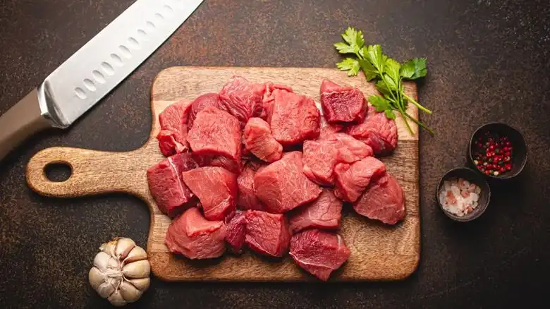 Makan Daging Setiap Hari, Apa Dampaknya bagi Tubuh?