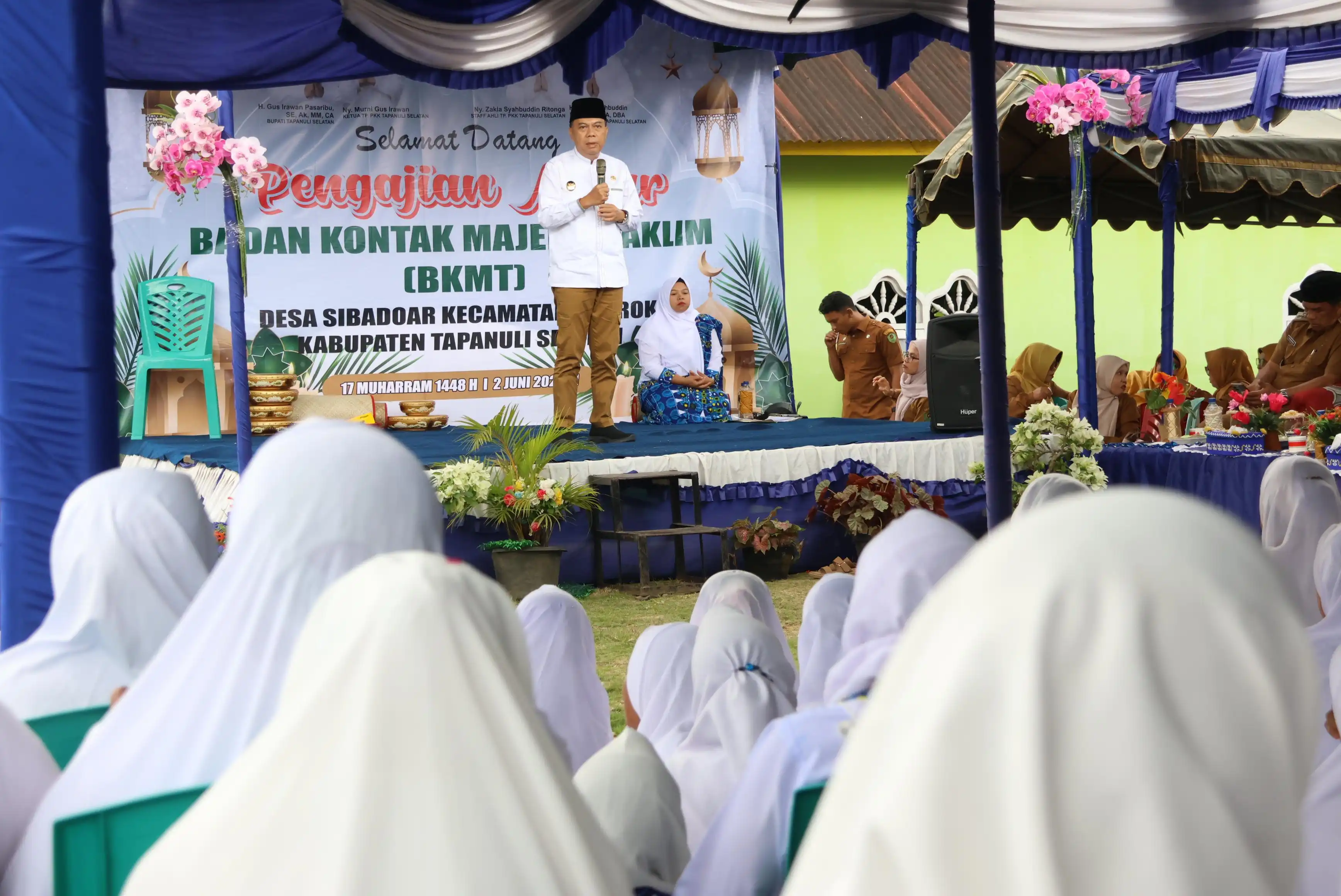 Wabup Tapsel Hadiri Pengajian Akbar BKMT Sipirok, Resmikan Renovasi Masjid Al-Muttaqin