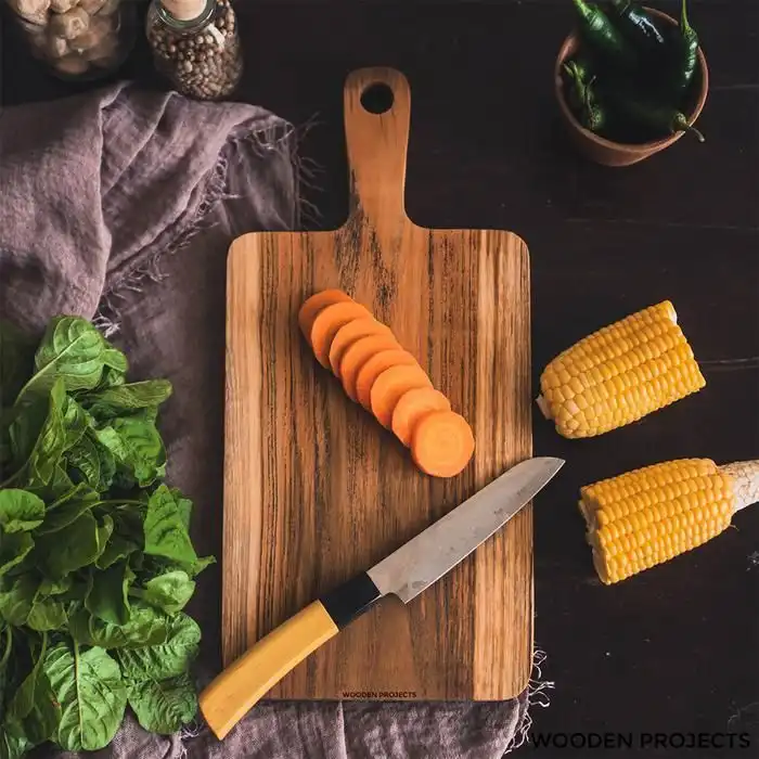 7 Cara Menghilangkan Bau Amis di Talenan Kayu Secara Alami dengan Bahan Dapur