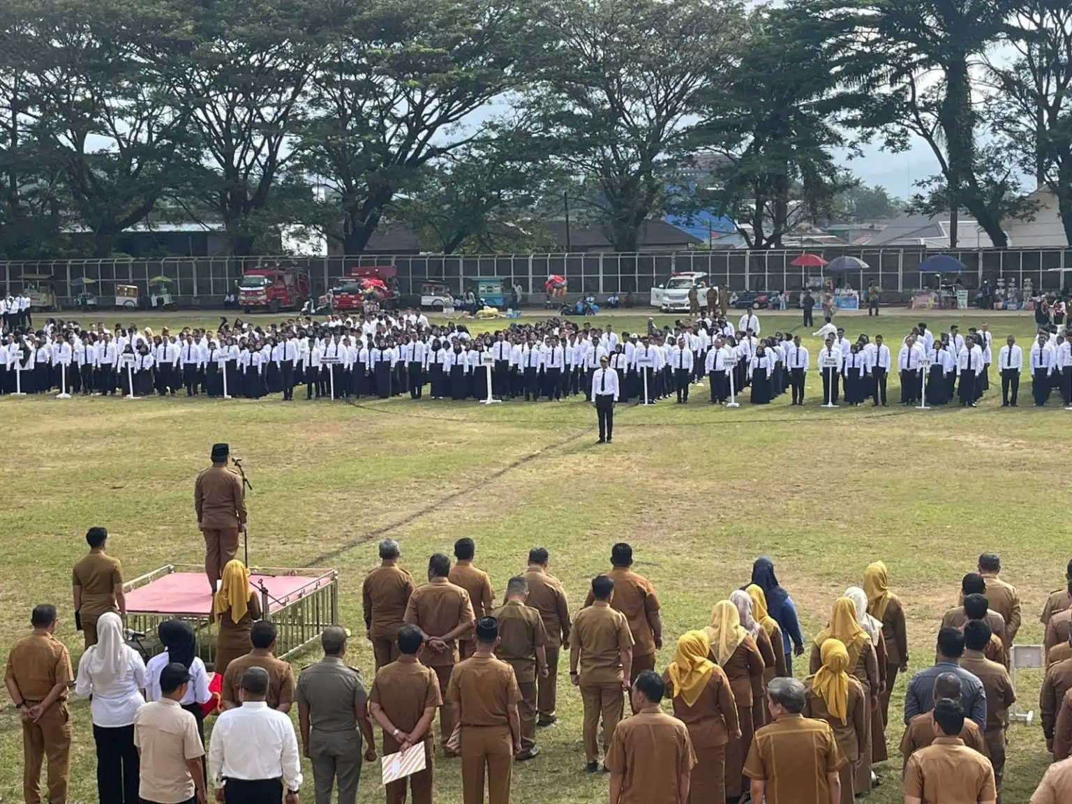 1.822 P3K Paruh Waktu Dilantik di Stadion HM Nurdin, Wali Kota Tegaskan Tak Ada Rekrutmen Ilegal