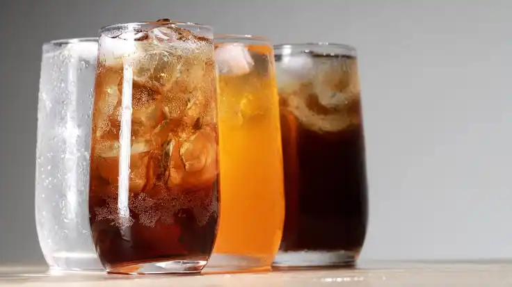 Mengapa Minuman Bersoda Terasa Lebih Menyegarkan Saat Dingin?