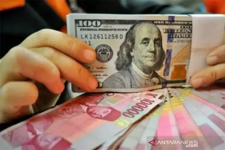 Rupiah Tembus Rp17.800 per Dolar AS, Apakah Indonesia Sedang Menuju Krisis Seperti 1998?