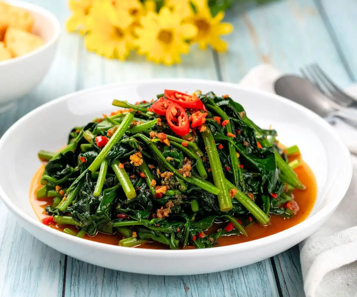 Kangkung, Sayuran Murah yang Punya Banyak Fakta Unik: Benarkah Bisa Bikin Ngantuk?