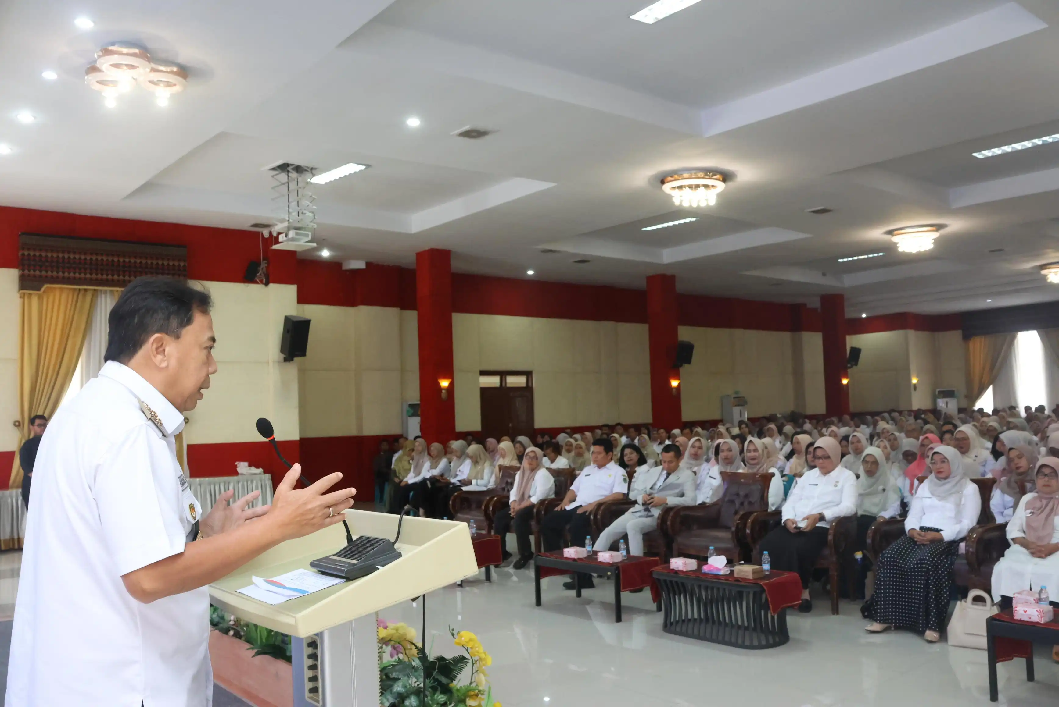 1.200 Guru se-Tapanuli Selatan Ikuti Seminar Nasional How to Be a Great Teacher