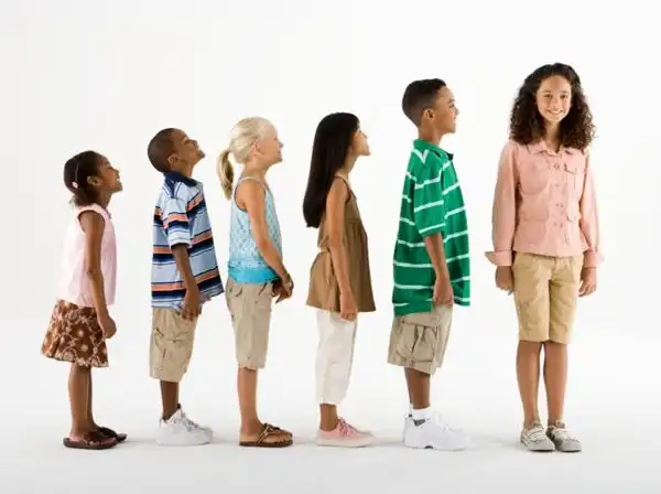 Rahasia Dibalik Perbedaan Tinggi Badan Saat Beranjak Dewasa