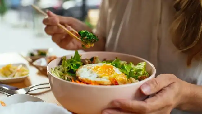 Tips Diet Usia 35 Tahun ke Atas agar Berat Badan Tetap Terkontrol 